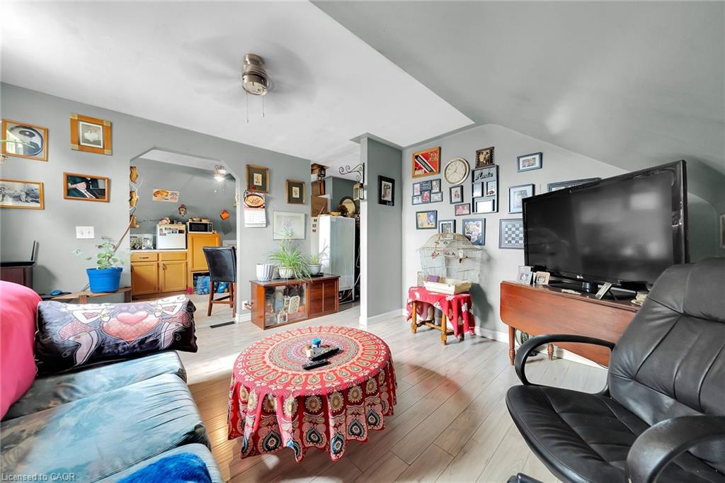 14 Potts Road Property Photo 30