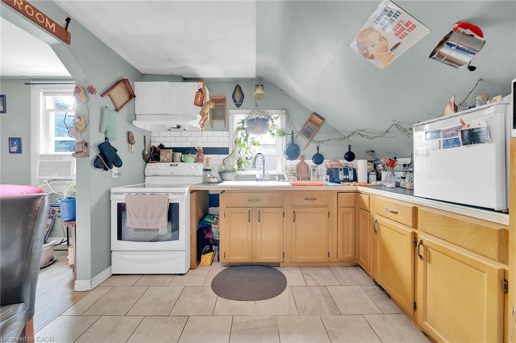 14 Potts Road Property Photo 32