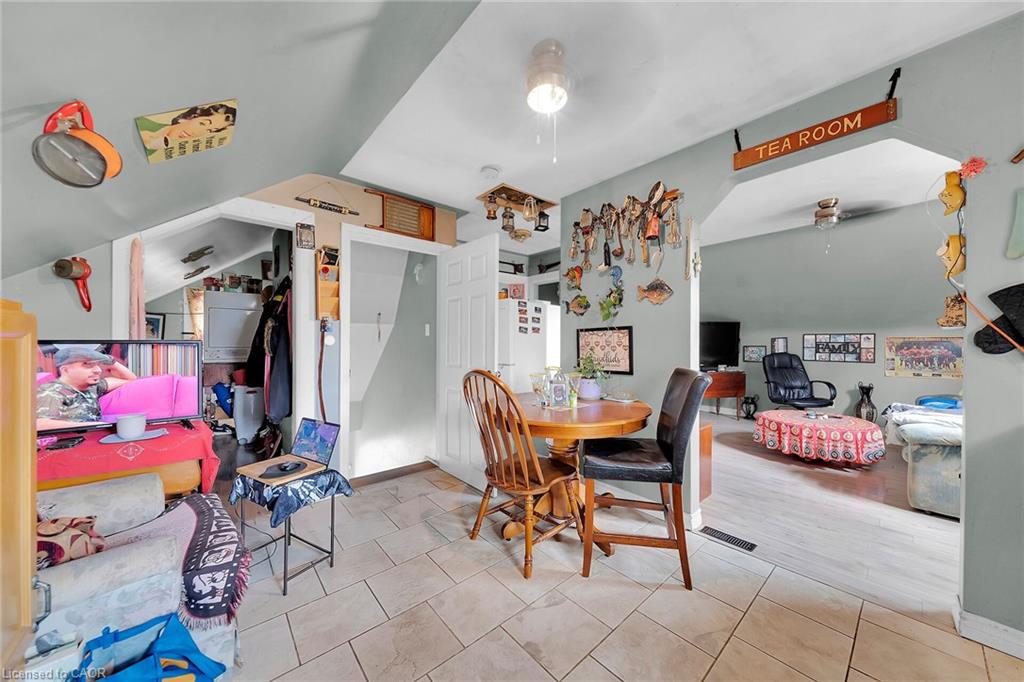 14 Potts Road Property Photo 33