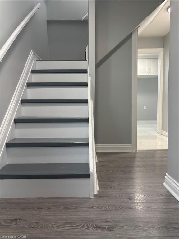 46 Delena Avenue S Property Photo 7