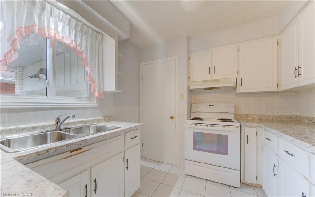 269 Grangewood Court Property Photo 14