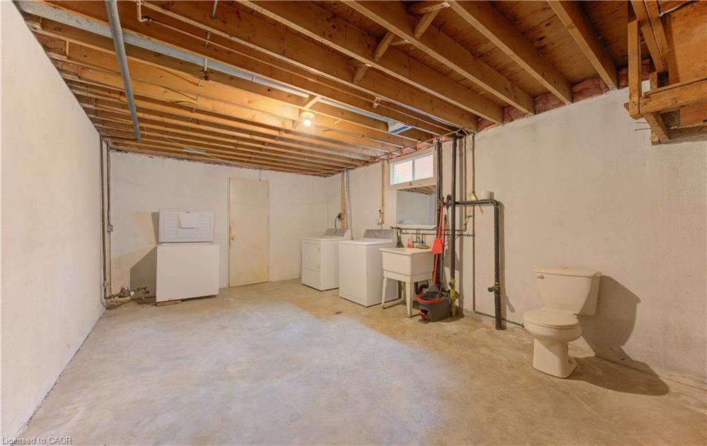 269 Grangewood Court Property Photo 33