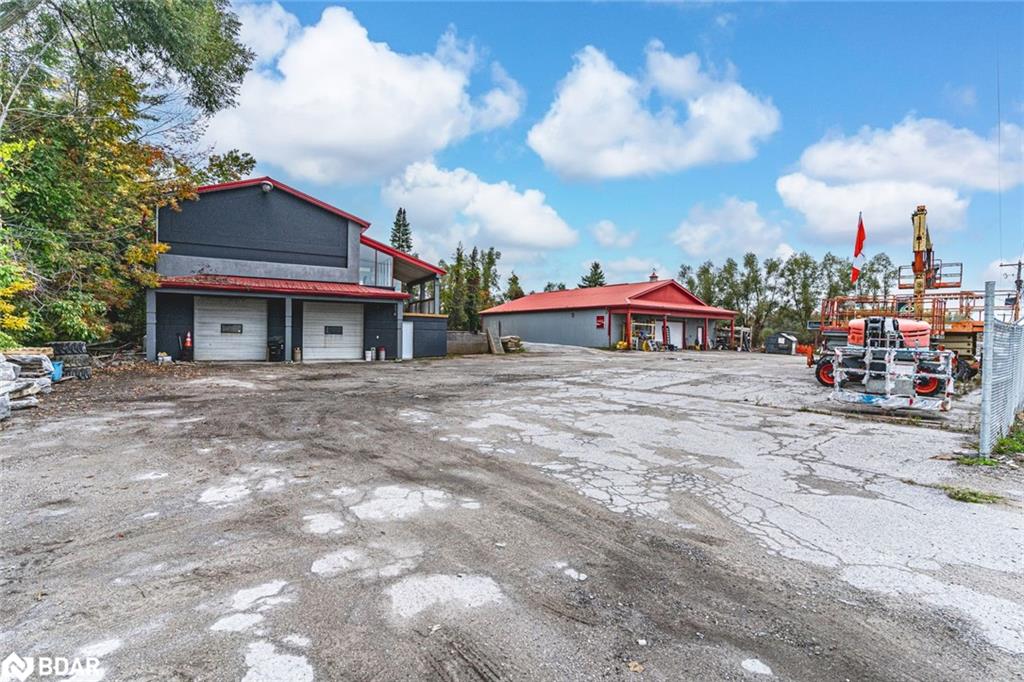 8420 Highway 11 S Property Photo 18