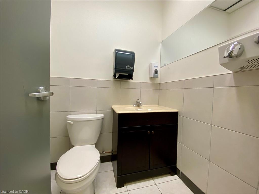34 James Street S Property Photo 9