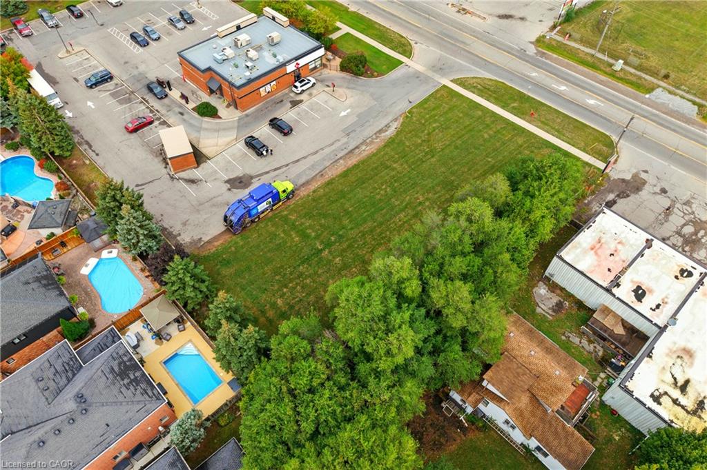 1242 8 Highway Property Photo 4