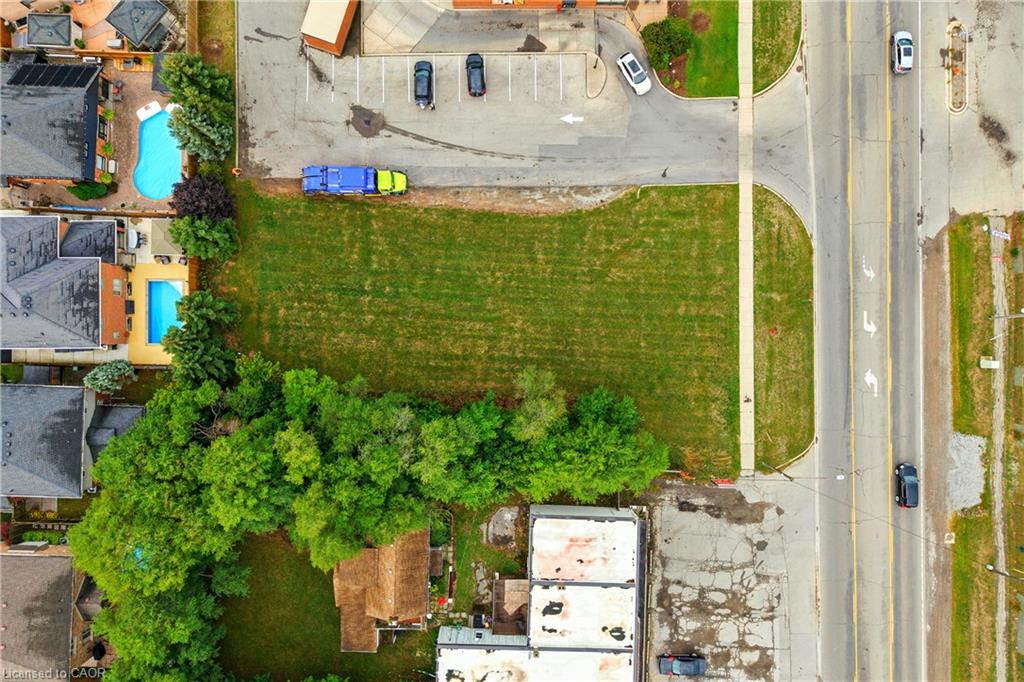 1242 8 Highway Property Photo 5