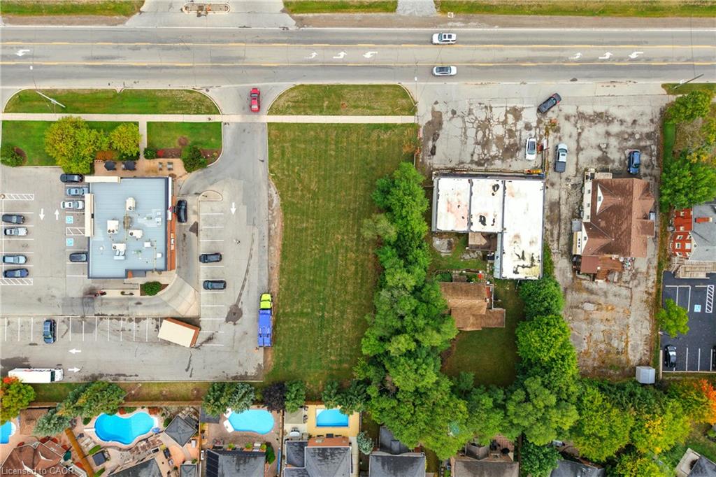 1242 8 Highway Property Photo 6