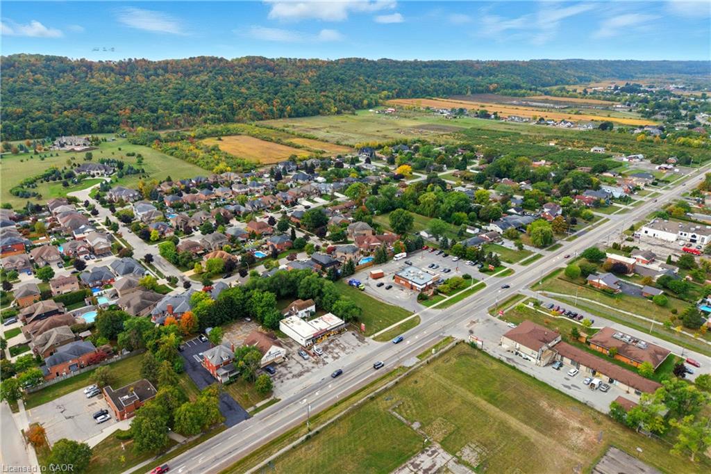 1242 8 Highway Property Photo 7