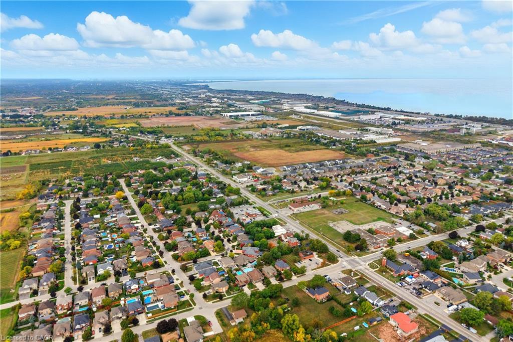1242 8 Highway Property Photo 11
