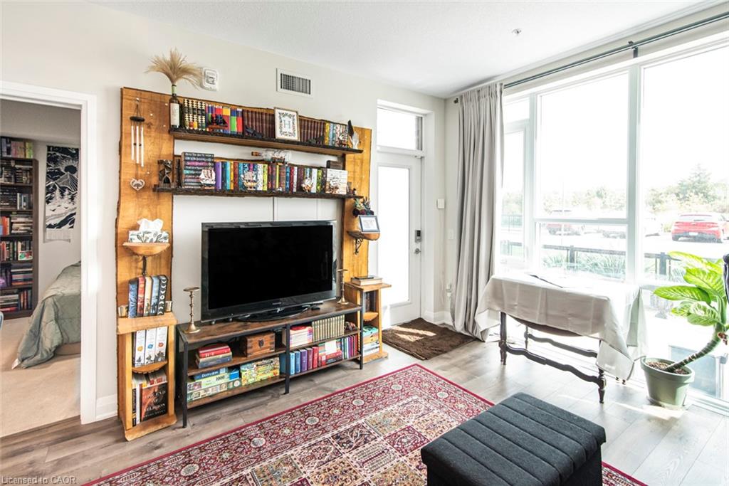 120-16 Concord Place Property Photo 9