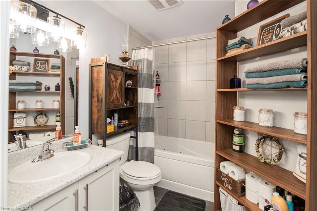 120-16 Concord Place Property Photo 23