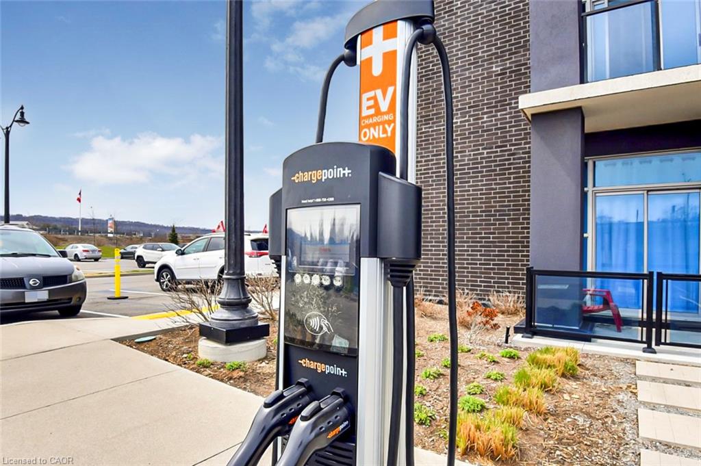 120-16 Concord Place Property Photo 33