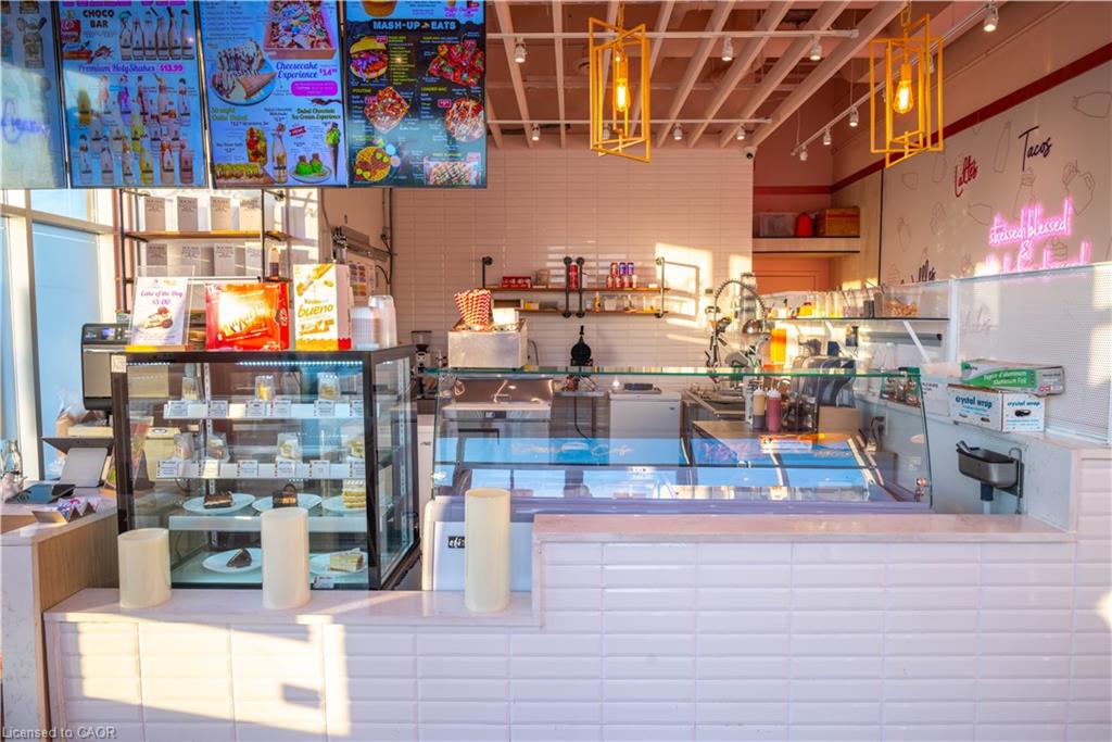 61 James Snow Pkwy Property Photo 3