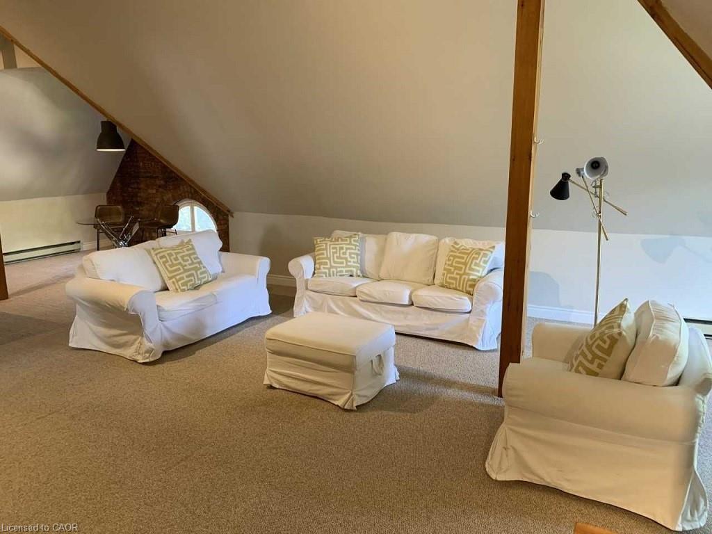 3-272 Park Street S Property Photo 1