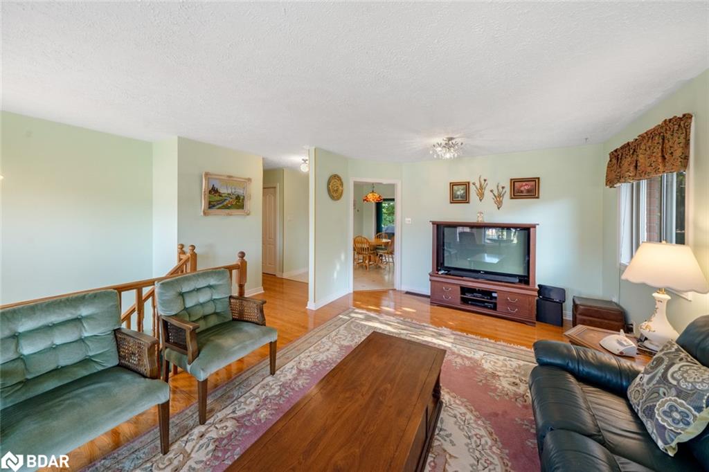 30 Charles Street Property Photo 9