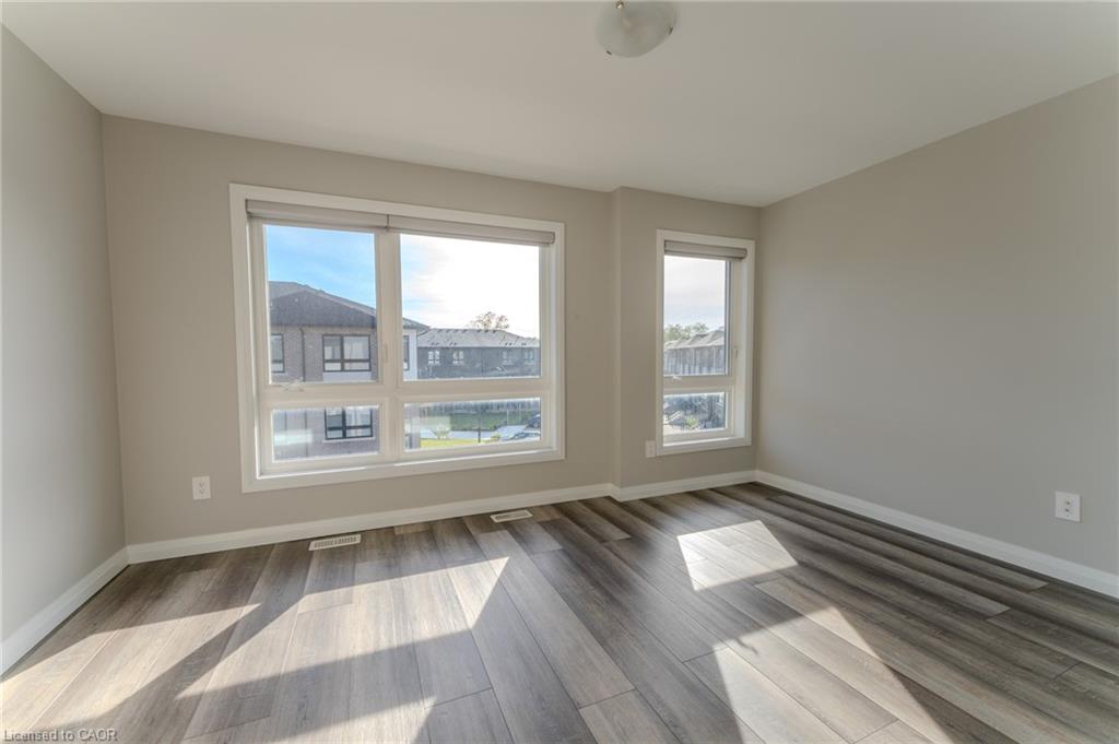 30-720 Grey Street Property Photo 5