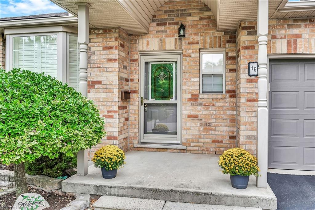 46 Northernbreeze Street Property Photo 2