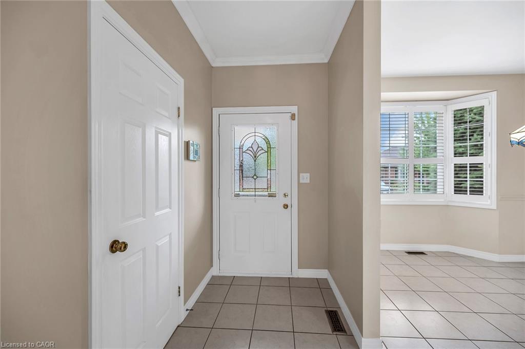 46 Northernbreeze Street Property Photo 4