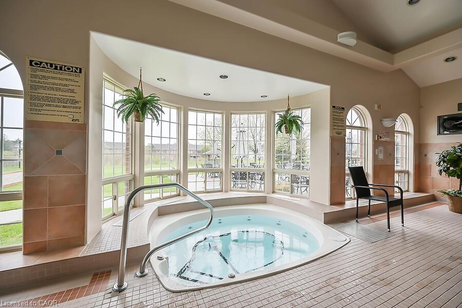 46 Northernbreeze Street Property Photo 45