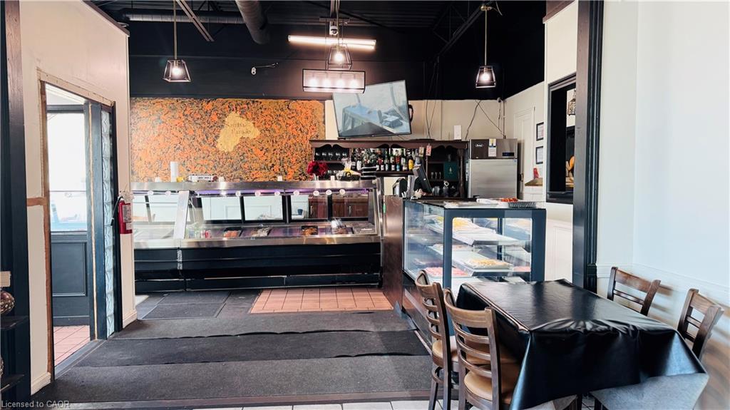 1-780 Dundas Street Property Photo 8