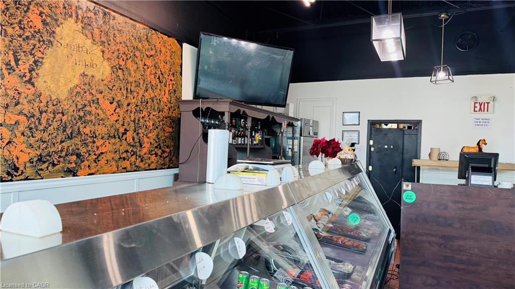 1-780 Dundas Street Property Photo 10