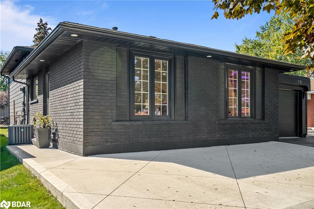 116 Boston Crescent Property Photo 1