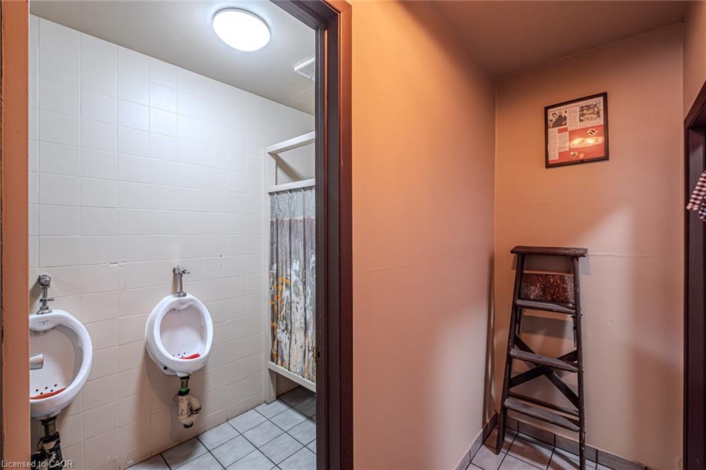 4 Albert Street Property Photo 23