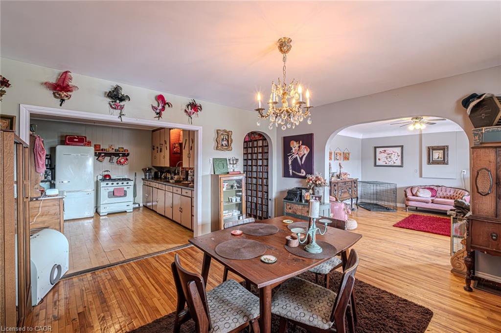 4 Albert Street Property Photo 27