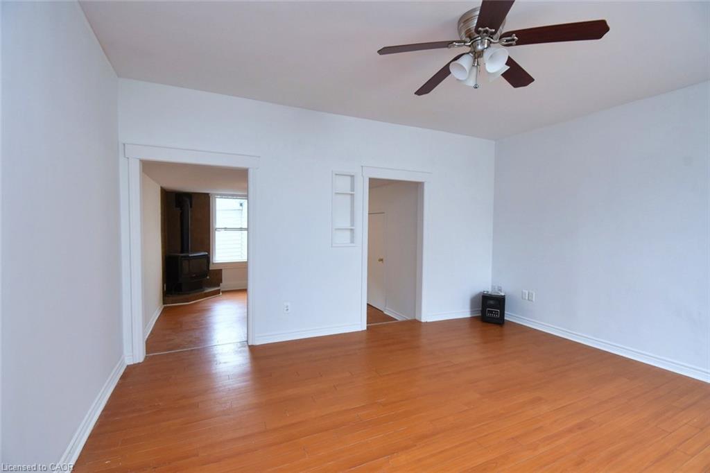 122 Evans Street Property Photo 5