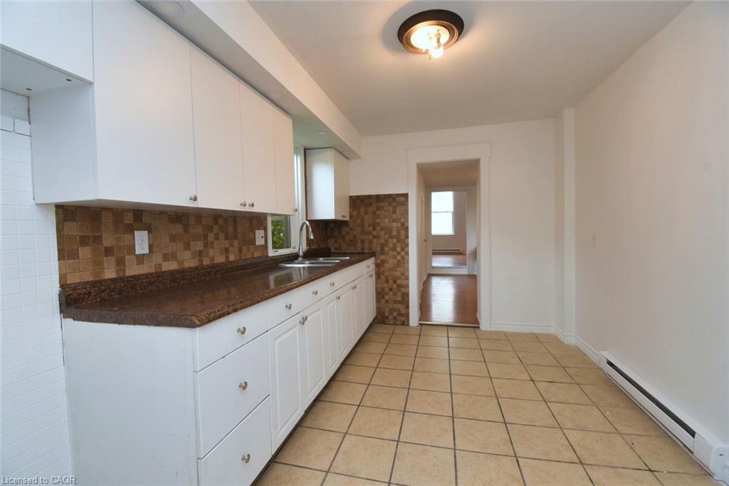 122 Evans Street Property Photo 14