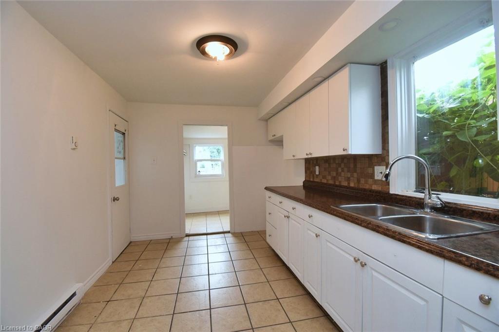 122 Evans Street Property Photo 15