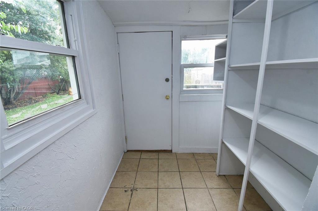 122 Evans Street Property Photo 19