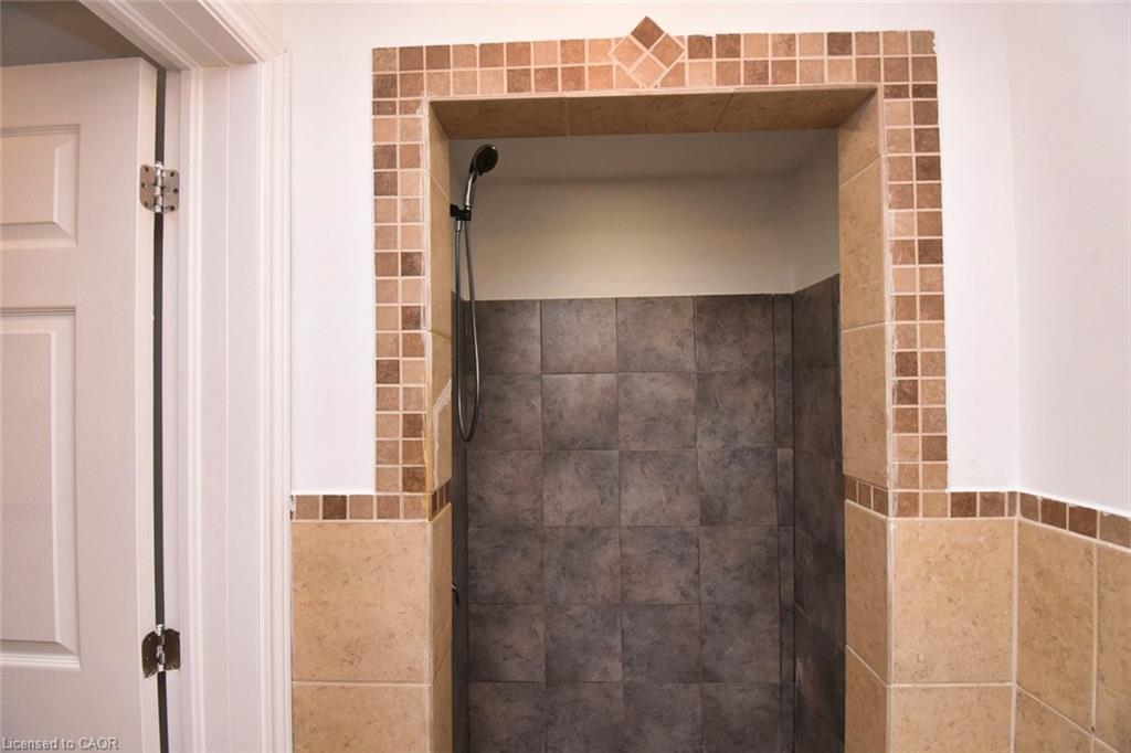 122 Evans Street Property Photo 29