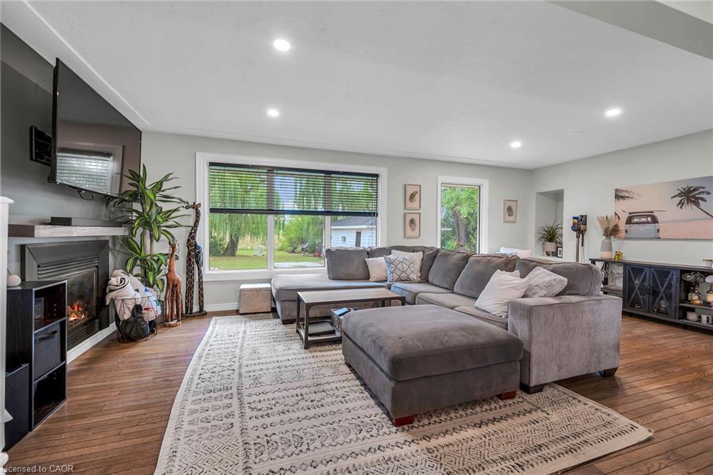 4539 Highway 6 Property Photo 9