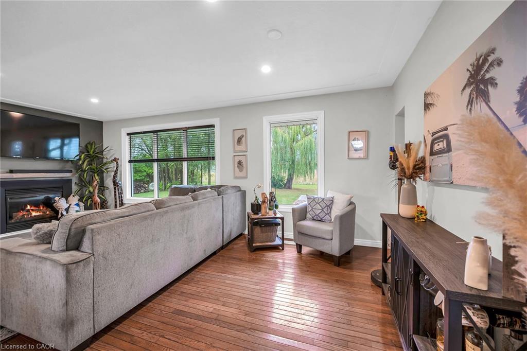 4539 Highway 6 Property Photo 11