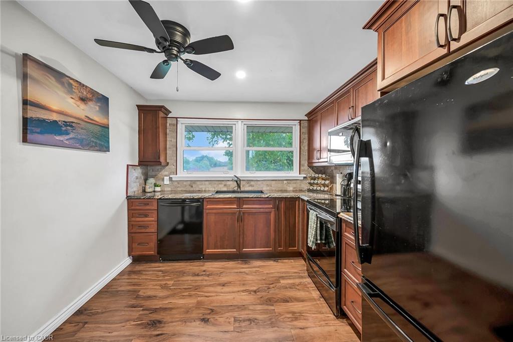 4539 Highway 6 Property Photo 16