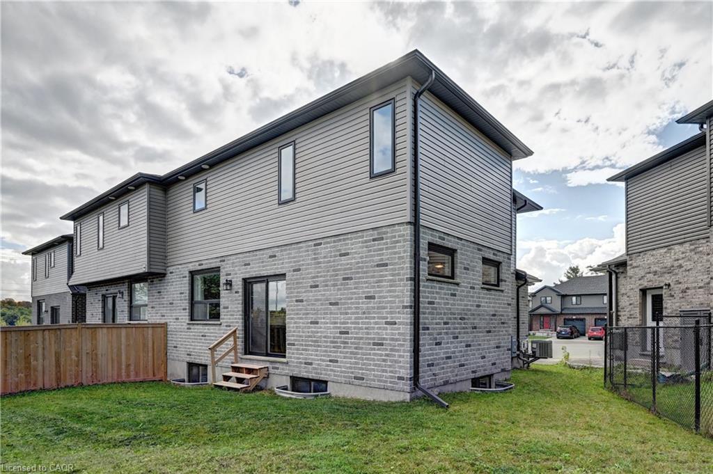 31 Crab Apple Court Property Photo 44