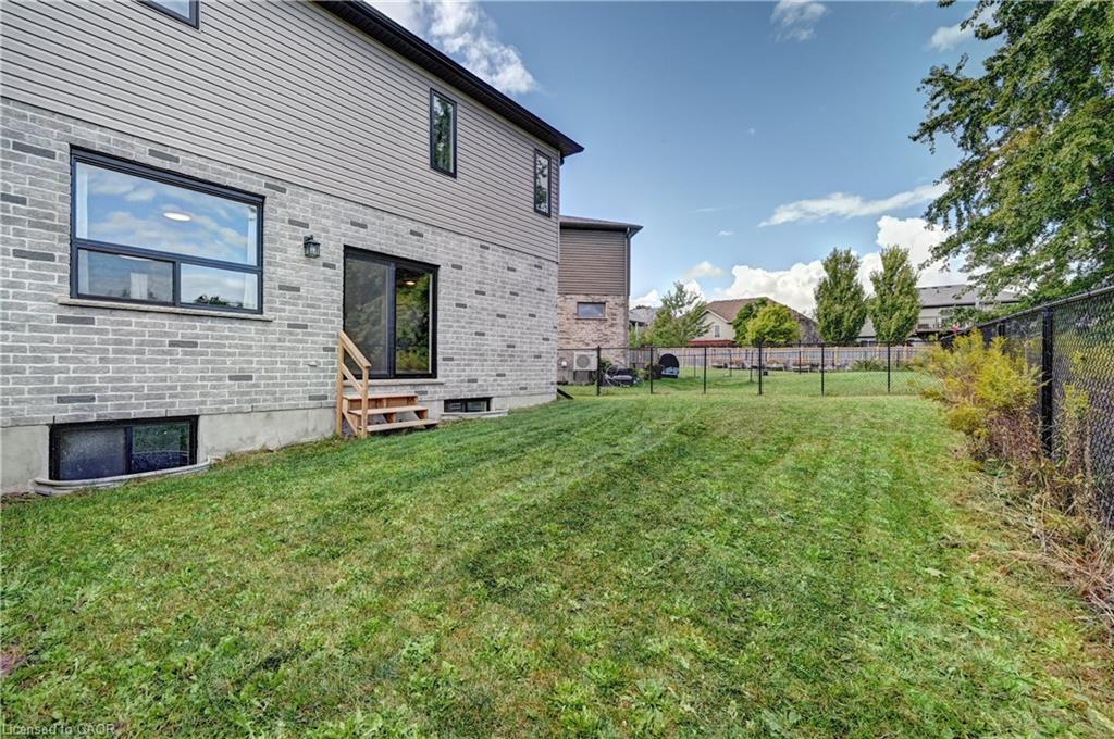 31 Crab Apple Court Property Photo 46