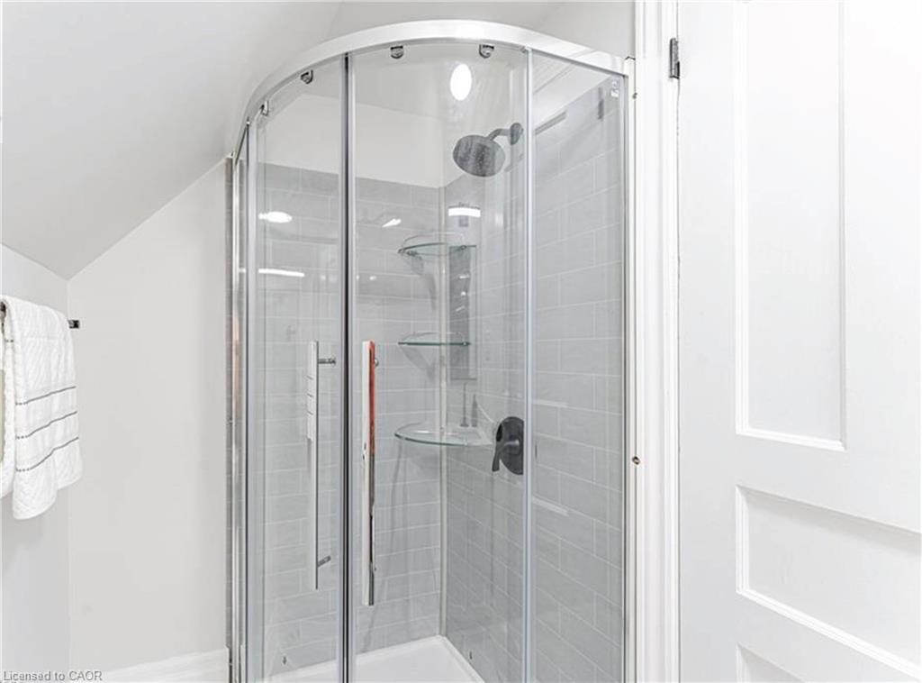 3-15 Barnesdale Avenue N Property Photo 6