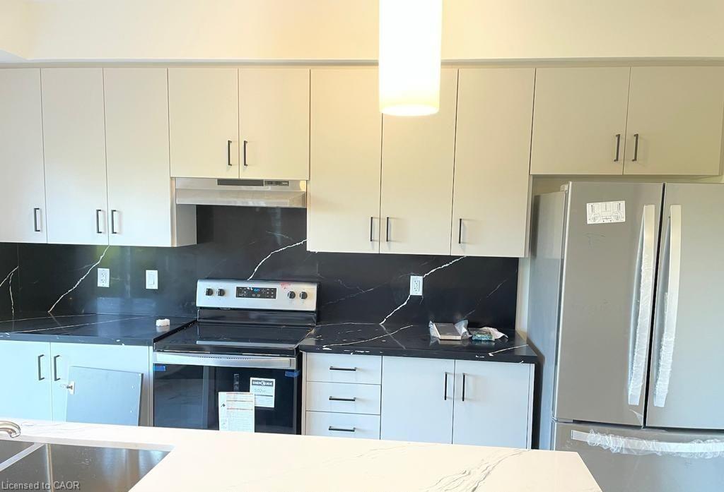 44 Lahey Crescent Property Photo 6