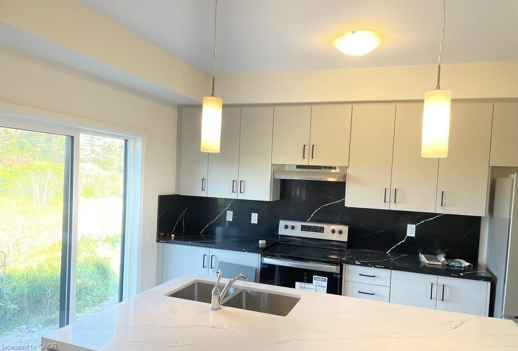 44 Lahey Crescent Property Photo 7