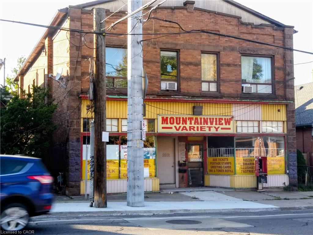 224 Wentworth Street S Property Photo 3