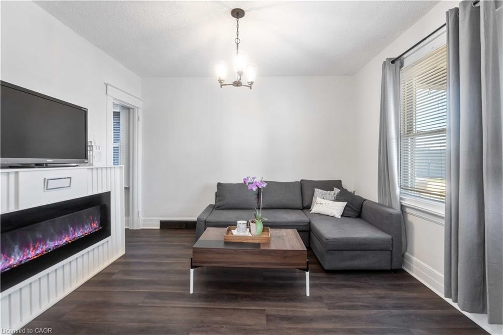 22 Bertram Street Property Photo 11