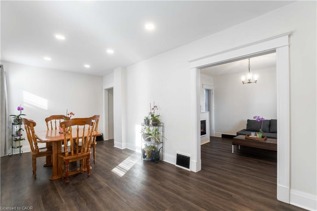 22 Bertram Street Property Photo 25