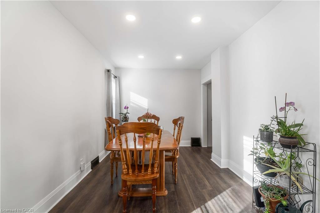 22 Bertram Street Property Photo 26