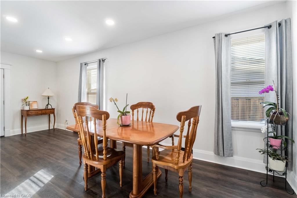 22 Bertram Street Property Photo 28