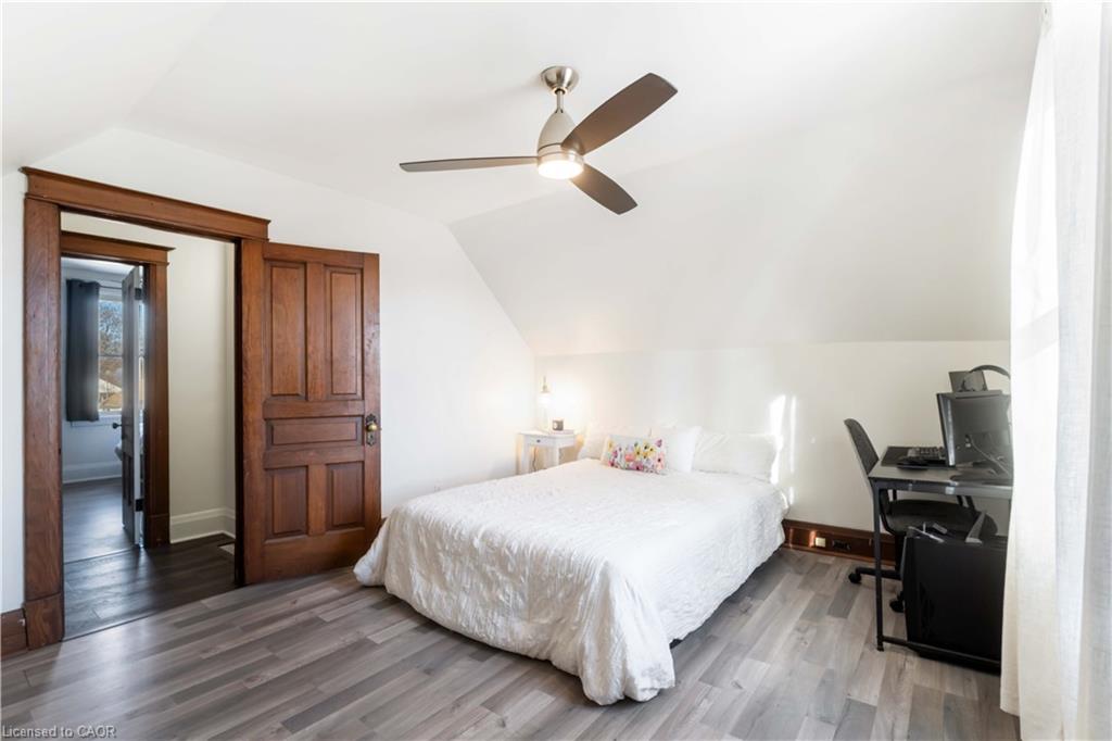 22 Bertram Street Property Photo 31