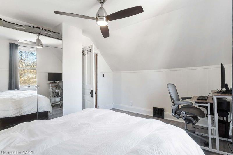 22 Bertram Street Property Photo 33