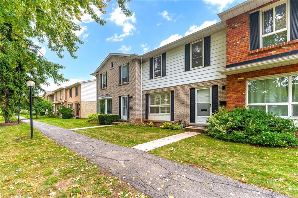 4-5475 Lakeshore Road Property Photo 1