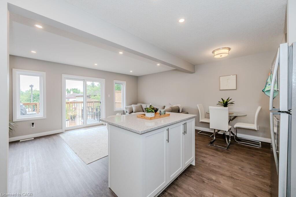 14-86 Erbsville Court Property Photo 11